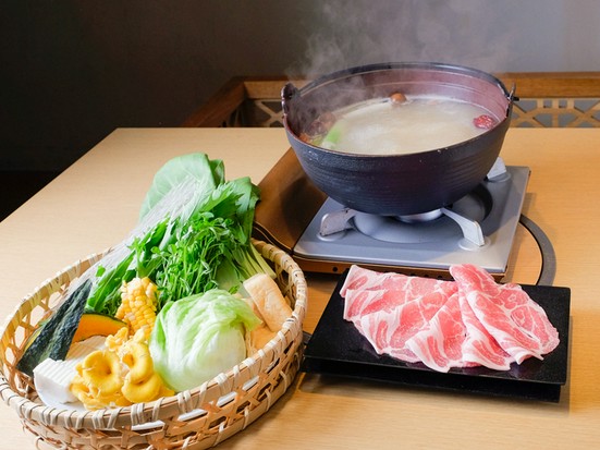 焼肉 薬膳鍋 やきにく Chan なんば 焼肉 のグルメ情報 ヒトサラ