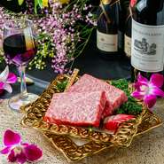 厳選した赤身肉をご堪能あれ！！