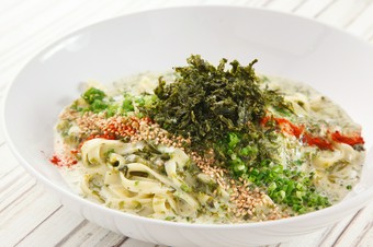 クリーミーな磯の香りがたまらない！あおさのりのクリームパスタ