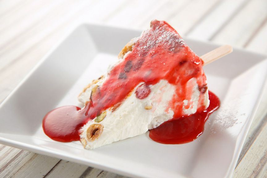 その季節に採れた旬のフルーツや厳選されたチョコレート