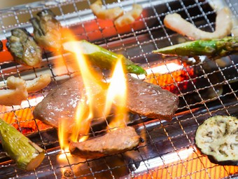 魚だけではなく肉料理も豊富