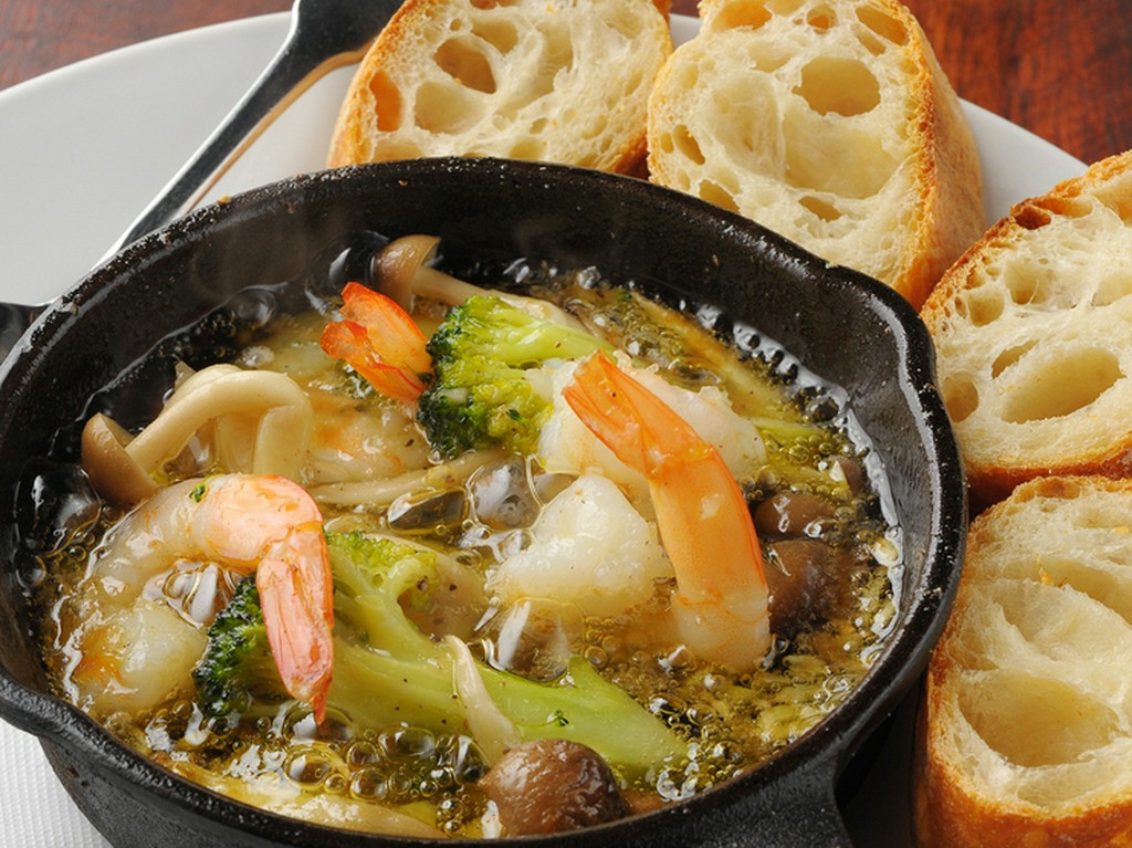 あっつ熱をご提供『小エビのアヒージョ』