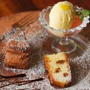 女子に大人気なメニューです！常時10種あるデザートからお好きなデザートを選べます。種類が多いので、数人で一緒に来店して、全種コンプしたい一品です。