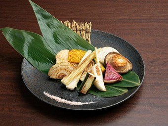 鉄板Dining SEEKS 東心斎橋/心斎橋筋/鉄板焼き ネット予約可 | ヒトサラ