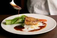 フランス産の上質な鴨を使用しています