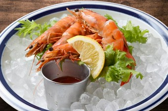 燻製チーズのポテトサラダ　半熟卵とたっぷりチーズかけ