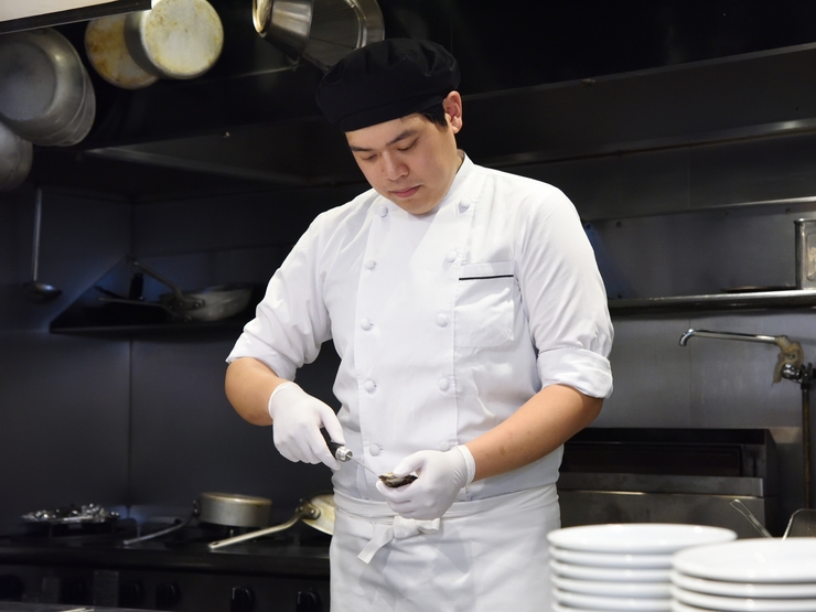 8TH SEA OYSTER Bar Hankyu Grand Building Branch in Osaka Station/Umeda