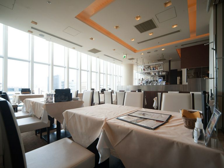 記念日のデートに利用したい、洗練されたスタイリッシュ空間