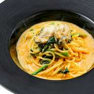 2.牡蠣　釜揚げしらす　オリーブのトマトソースパスタ
※Lサイズは＋￥610（税込￥671）