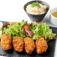5.牡蠣とチーズのクリームグラタン　パン2個付き
