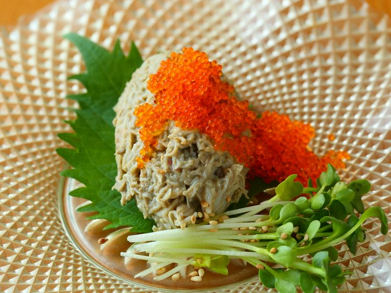 濃厚で一度食べたらクセになる『ずわい蟹のなめろう』