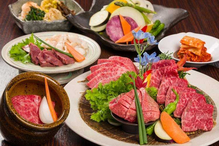 牛刺しと焼肉としゃぶしゃぶと。仔虎国分町店 国分町/一番町/焼肉 写真