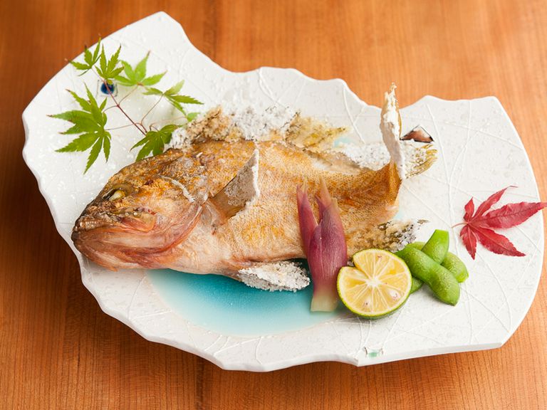 『お昼のミニ会席』などお昼の会食や法事向けのメニューが充実