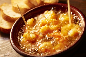 エビのアヒージョ