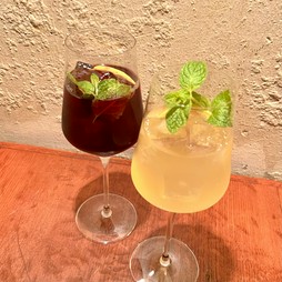 自家製サングリア（赤・白）