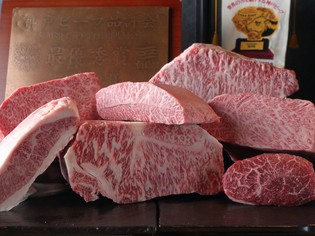 食肉卸売商社直営の焼肉店だからこその品質と価格の「神戸牛」
