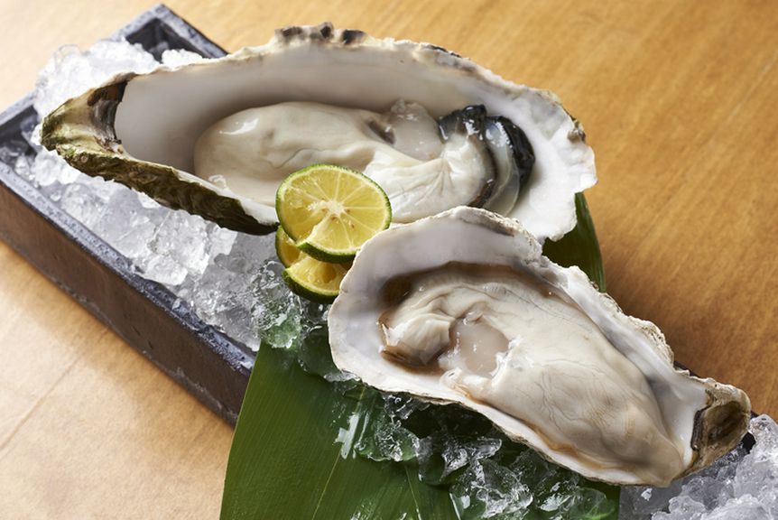 牡蠣食べ比べ