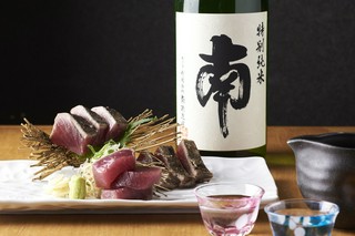 鰹の藁焼き鰹のと旨い地酒