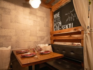 人気の半個室のソファー席