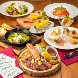メインのお料理を含む9品の千住ミートの人気メニューを楽しめる飲み放題付きのお得なコースです。