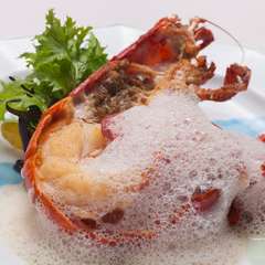 シェフが厳選した、カナダ産「活オマール海老」