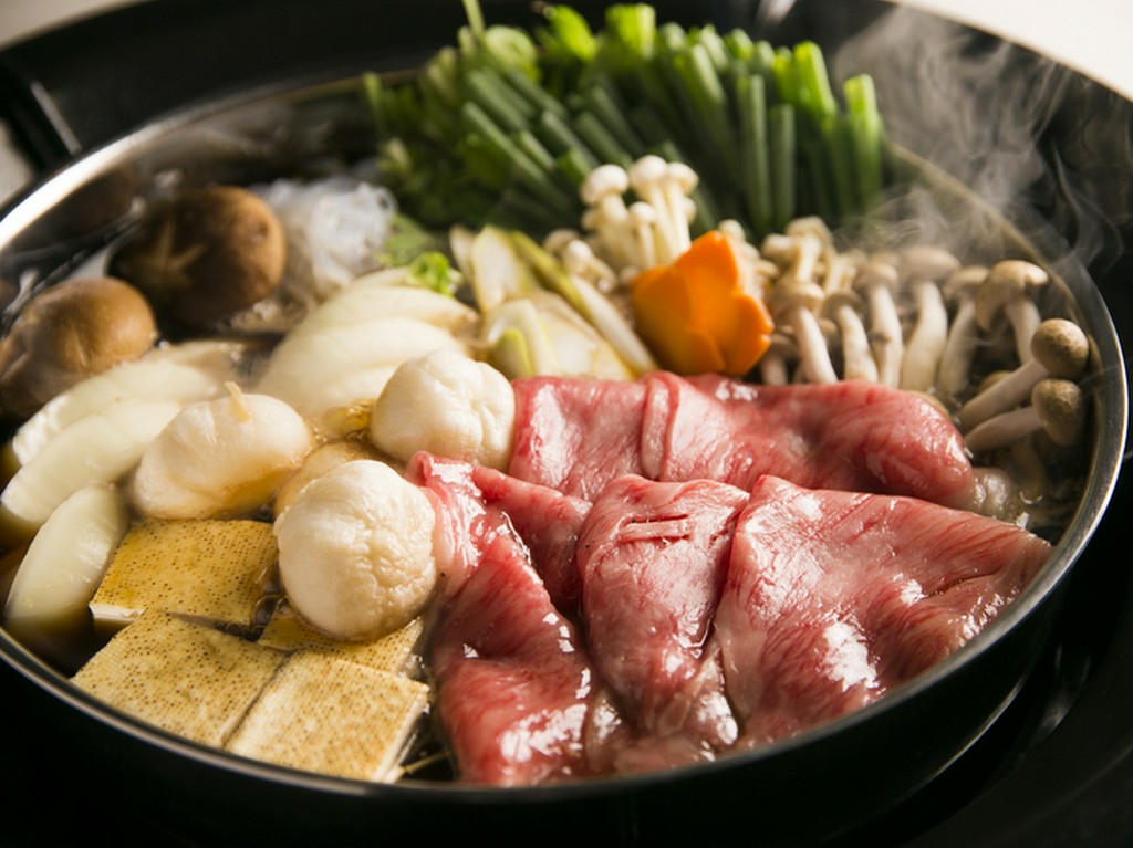 松阪牛・佐賀牛を一頭買。2種類の味比べができる豊富なメニュー