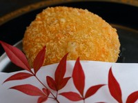 秋の芳醇な香り、しっかり噛み応えのあるその食感…。ごっく上のコロッケはいかがでしょうか。