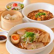 醤油ラーメン・麻婆丼・サラダ・手づくり飲茶
★印の付いたディナープレートは多忙期等、販売を中止する場合がございます。ご不明な点はお気軽にお問い合わせください。