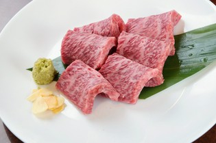佐賀牛をメインに、質のよいお肉を選りすぐってご用意