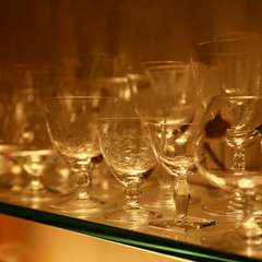 極上のお酒を愉しむのにふさわしい華麗なクリスタルグラス