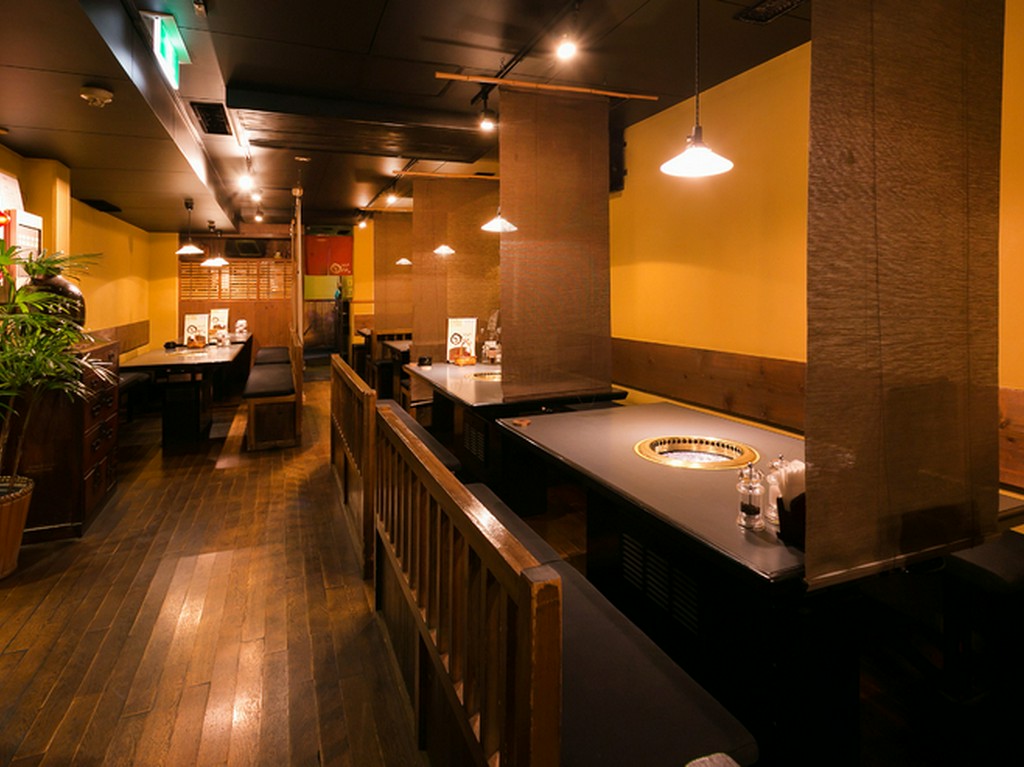 ご家族連れや女子会にも人気の落ち着いた雰囲気のお店