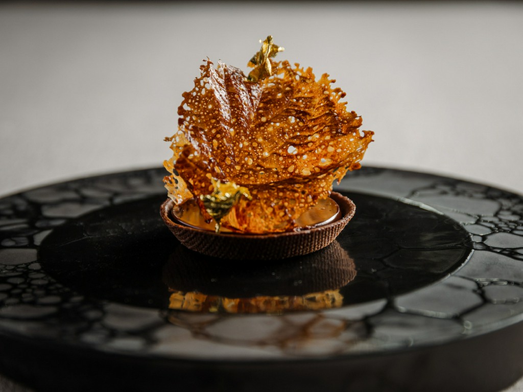 コースを締めくくる『タルトショコラ』