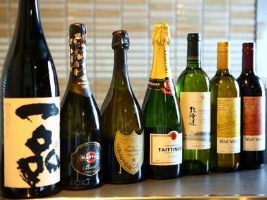 新鮮で良質な羊肉と相性の良いお酒を幅広くセレクト