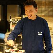 羊肉にあまり馴染みのない方にも羊の魅力を知ってもらえるよう、産地や月齢などについて丁寧にご説明しています。いろいろな種類の羊を食べ比べて、「こんなにおいしかったの！」という感動を味わって頂きたいです。