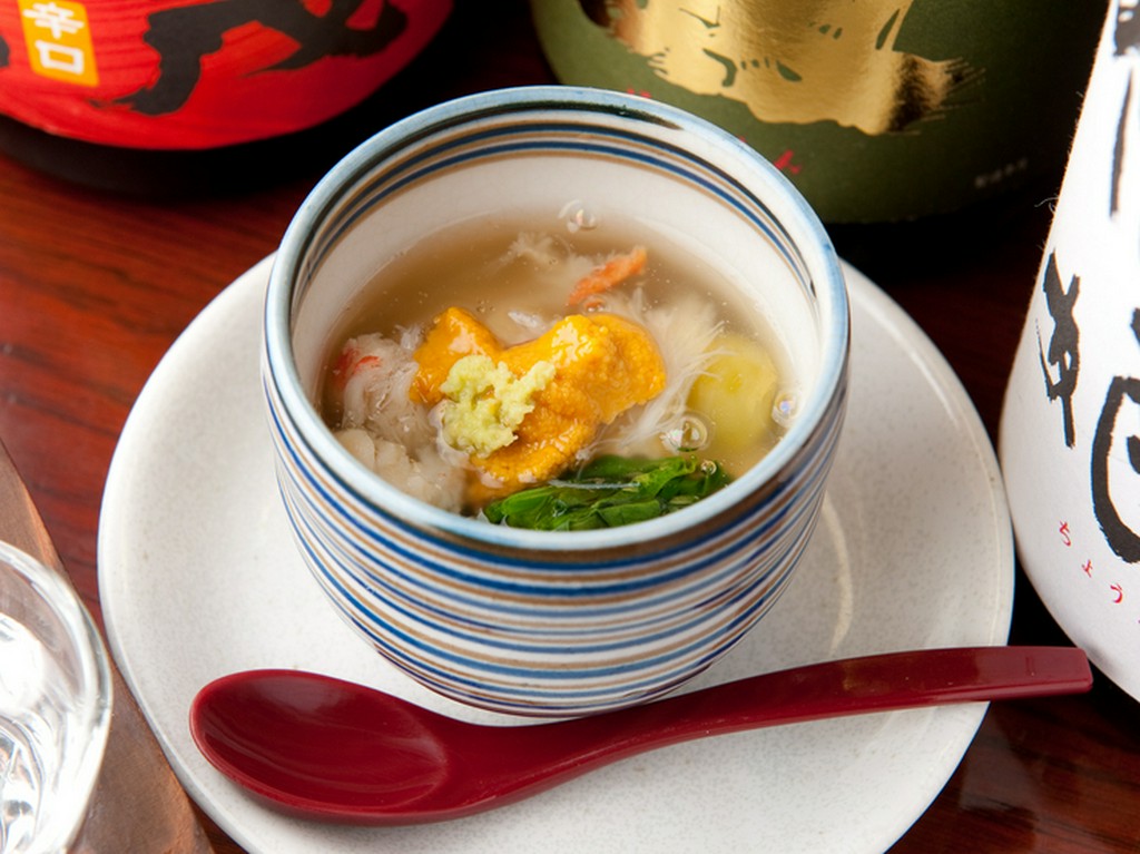 生湯葉と生うにの銀あん蒸し