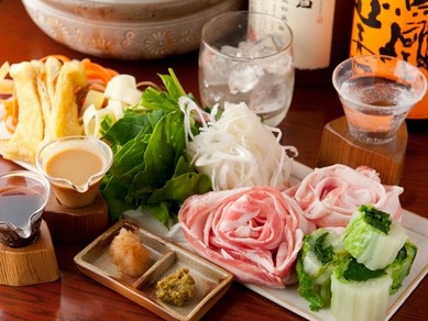 『恋する豚と芳さん野菜しゃぶしゃぶ小鍋』　※予約限定