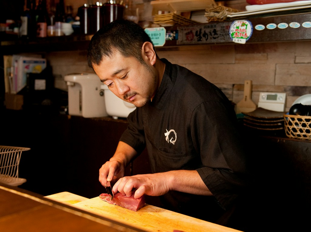美味しい料理とお酒で、心躍るひとときを演出