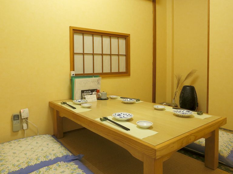 4人から12人まで、人数や用途に合わせた個室を用意