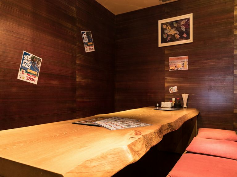 落ち着いた雰囲気の完全個室あり