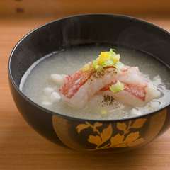 素材の状態を見て都度最適な仕事を施す『本ズワイ蟹真丈』