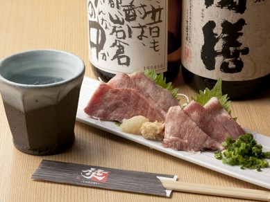 肉の旨みをさらに際立たせる種類豊富なお酒
