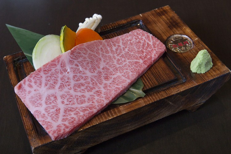 凱旋門 高品店 都賀/鎌取/焼肉 | ヒトサラ