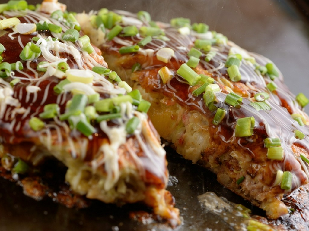 特製のダシやヤマイモを加えた生地が自慢！『特製もち山玉天』