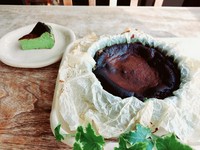 直径15㎝(5号)
5~6人分
(原材料)ナチュラルチーズ、生クリーム、卵、グラニュー糖、抹茶、コーンスターチ