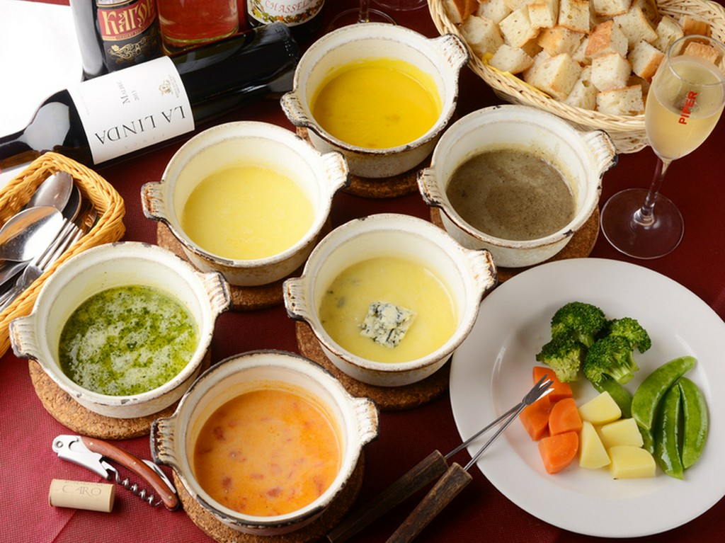 スイス直輸入エメンタールチーズを使用した『チーズフォンデュ』