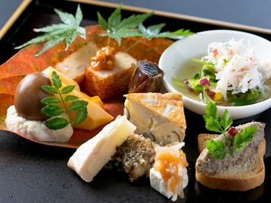 女子会におすすめの料理をご準備しております