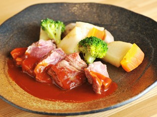 ラムが苦手な方にこそお召し上がりいただきたい『ラムステーキ』