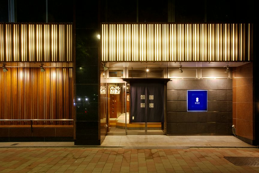 京都の繊細な技を感じさせる京会席としゃぶしゃぶを堪能できる店