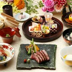 お祝いのお席に是非ご利用くださいませ。