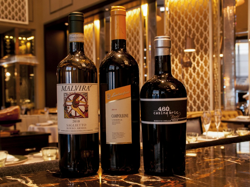 フレキシブルにセレクトした300種以上のワイン